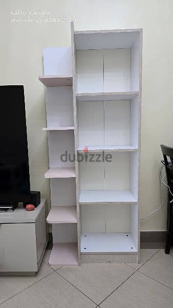 2 Homebox bookcase In good condition 1