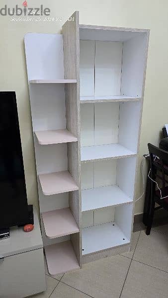 2 Homebox bookcase In good condition 2