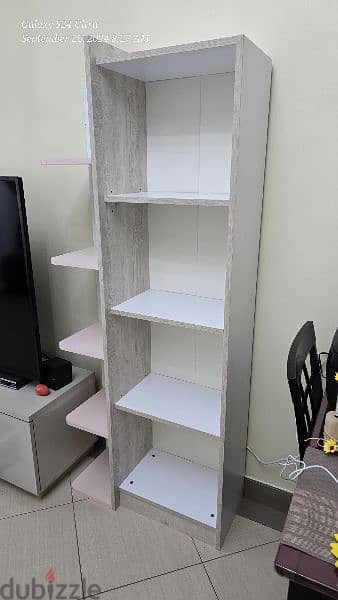 2 Homebox bookcase In good condition 3