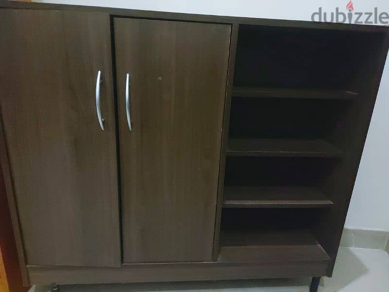 shoe cabinet 13 bd. Good condition. 0