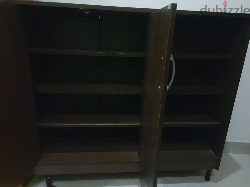 shoe cabinet 13 bd. Good condition. 2