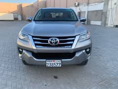 Toyota Fortuner 2.7LTR - 2019