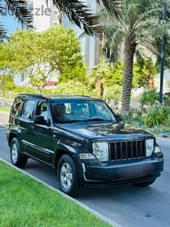 Jeep Cherokee 2010 model. 4 wheel drive model Jeep in excellent conditi