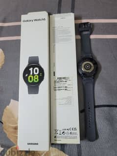 Samsung Watch 5 44mm good condition With box and charger 0