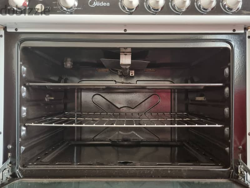 Midea Range (stove + oven) 1