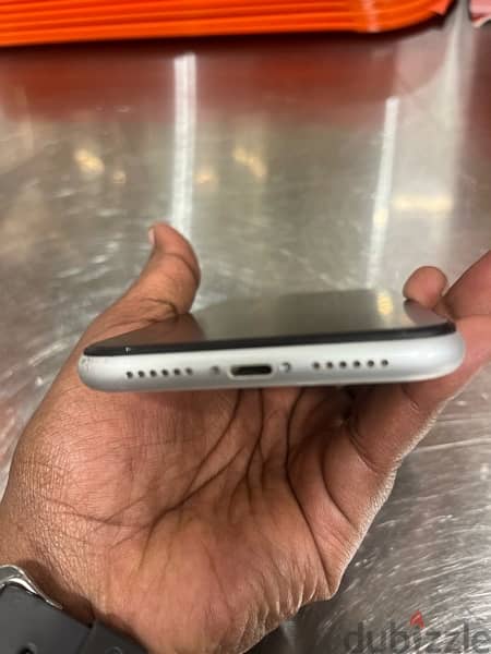 iphone XR 128GB 6