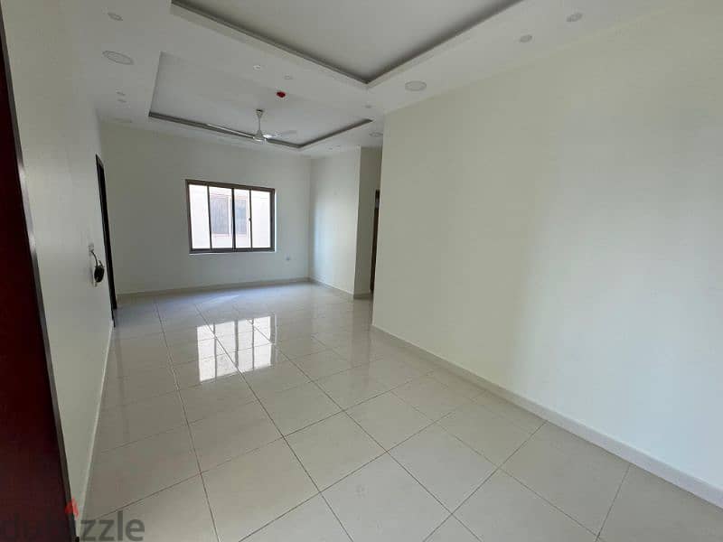 flat for rent at sar 8