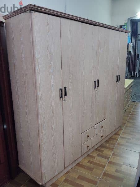 6 door cupboard for sale call Whatsapp 34439020 1