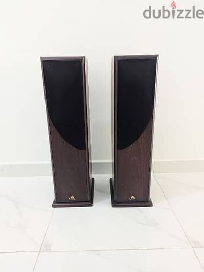 Castle Pembroke speakers in very good condition, for audiophiles