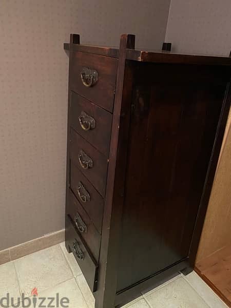 Solid wood Antique piece with deep drawers from Marina 3