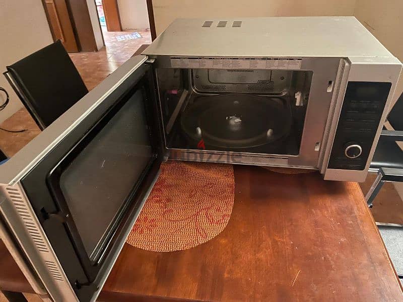 LG  micro oven for sale 28ltr 1