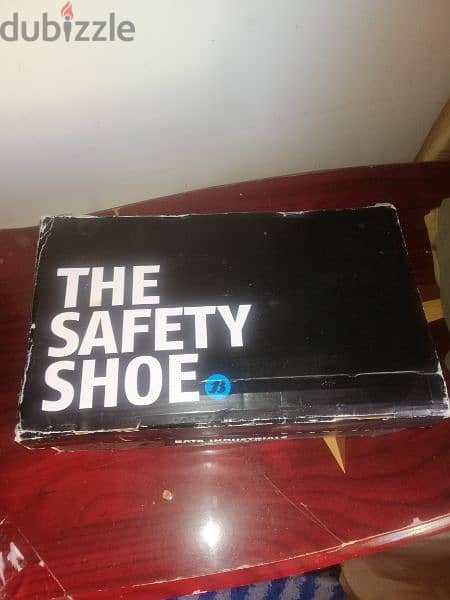 Safety shoes size 44 new  dont use 2