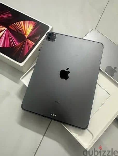 Ipad pro m1 11 inch 3rd generation data + WiFi 5g  sim 10/9 condition 3