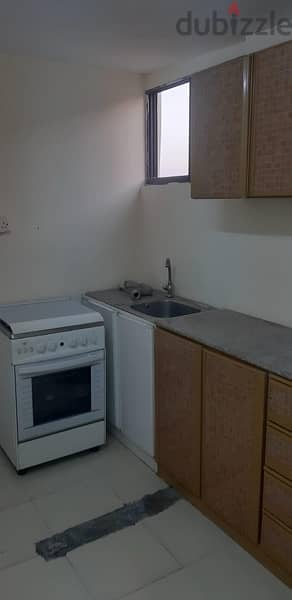 Flat 4 rent in isa town (Indian or Filipino family only ) 3