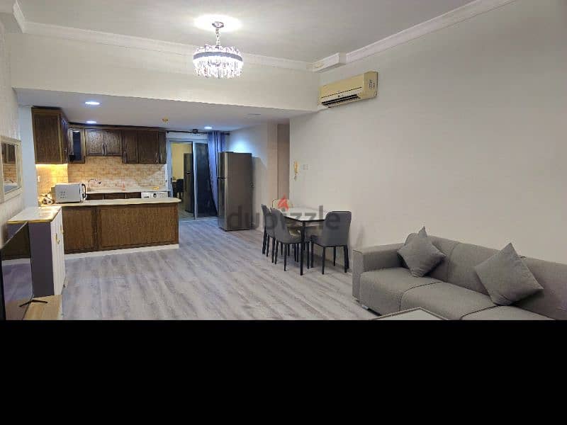 flat for rent 400bd with ewa. busaiteen 3