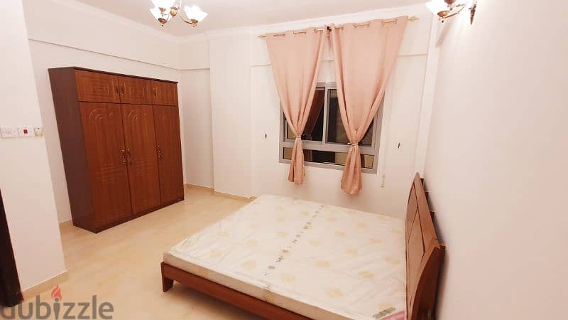 flat for rent 400bd with ewa. busaiteen 9