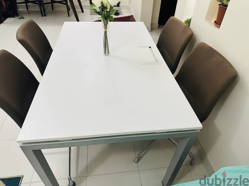 White Table with Steel legs can be desk / working / Dining with 4 cha 0