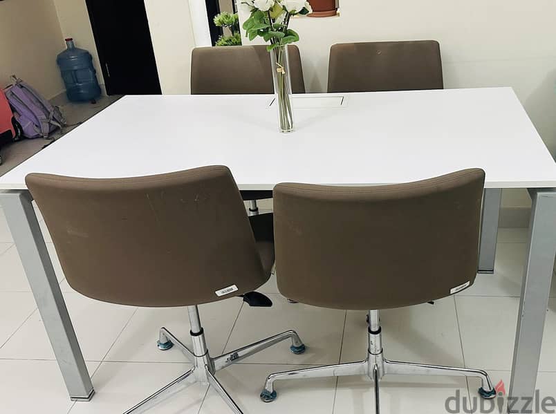 White Table with Steel legs can be desk / working / Dining with 4 cha 1