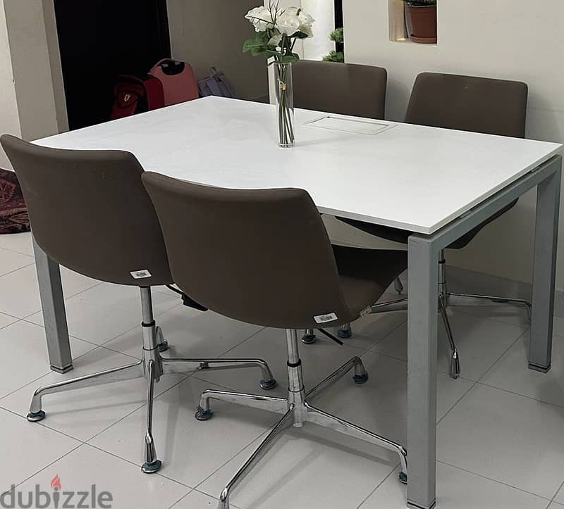 White Table with Steel legs can be desk / working / Dining with 4 cha 4