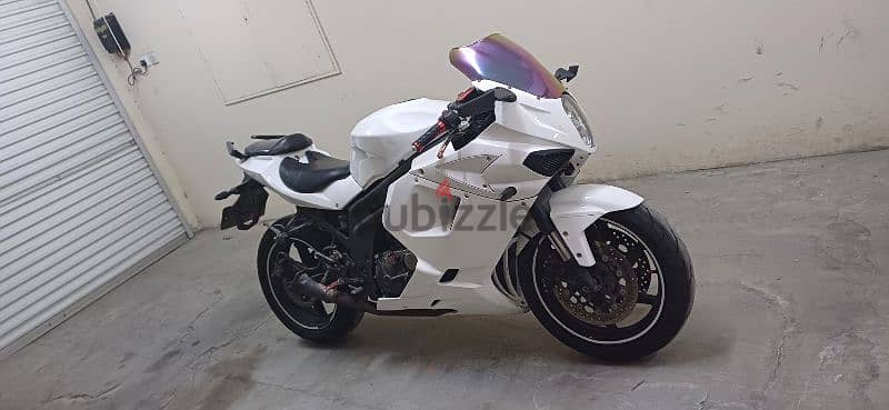 GTR 650 Sports Bike with nice number plate 0