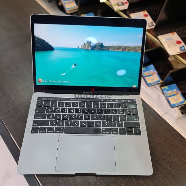 Apple Macbook Pro 2019
Core i5-8th Gen 4