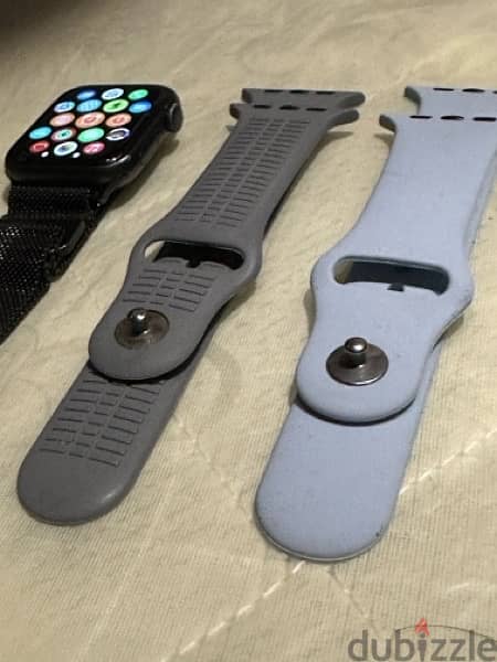 Apple Watch Series 5 (44MM) Space Gray Aluminum  battery  health 84% 2