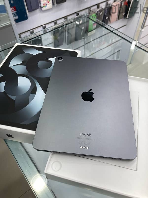 iPad Air 5 Generation 256 GB 1