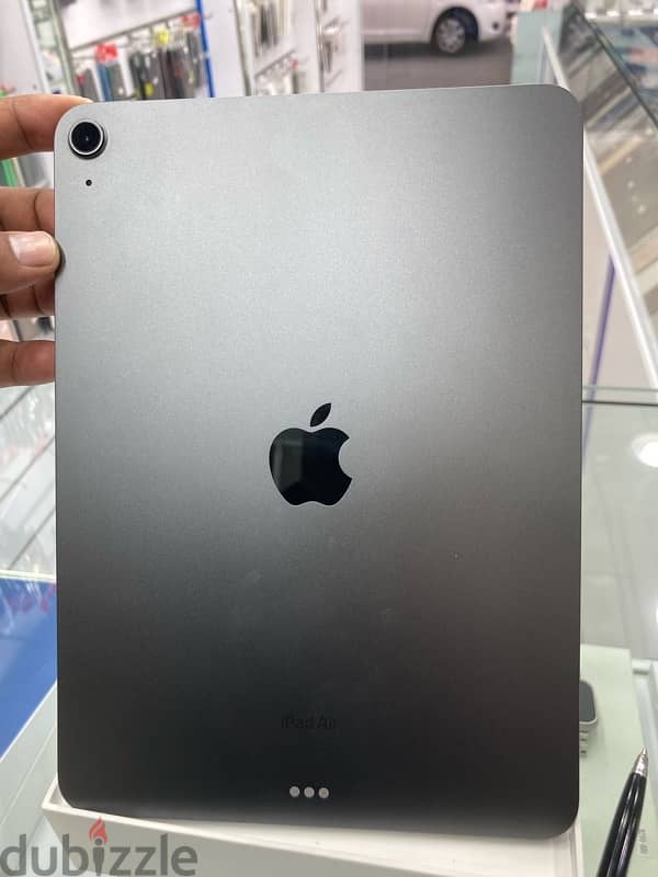 iPad Air 5 Generation 256 GB 2