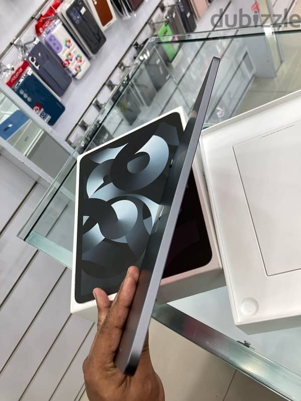 iPad Air 5 Generation 256 GB 4