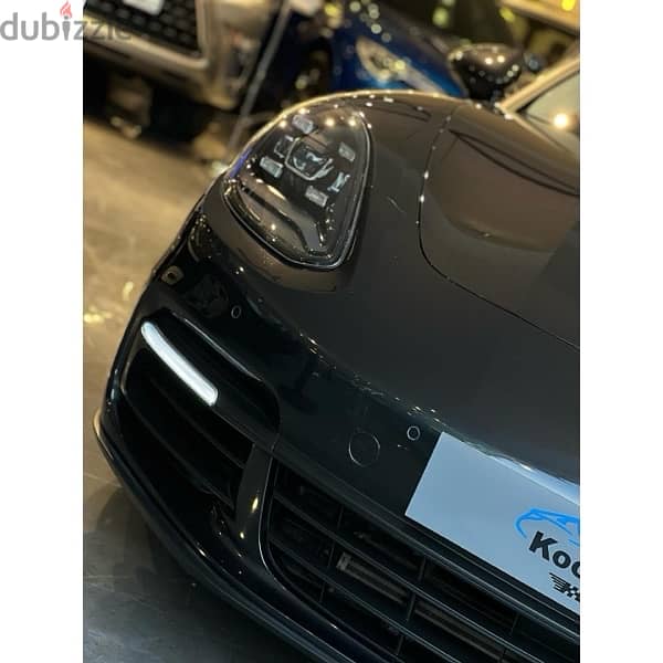 Porsche Panamera 2017 1