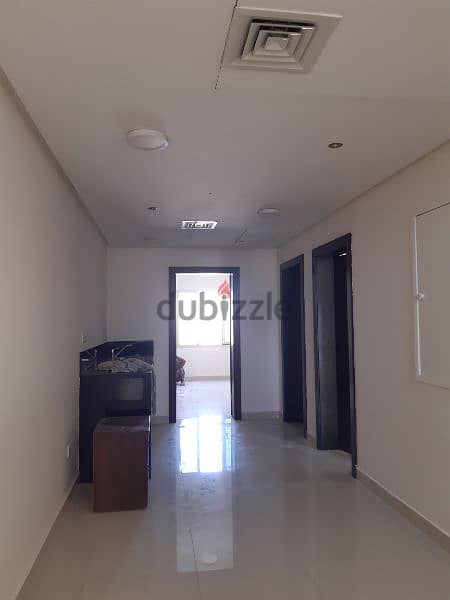 للايجار فيلا واسعة وراقية في سند مكيفة بالكامل villa for rent in sanad 7