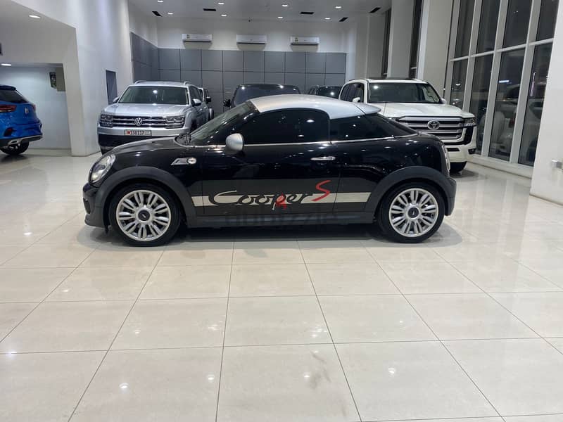 MINI Cooper s 2012 black 2