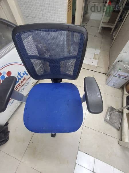 office chair only few days used 2