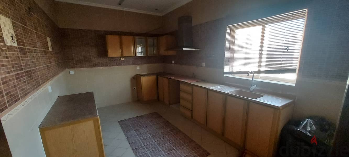 Spacious 3 BHK Apartment For Rent in Riffa Bukhara With EWA 6