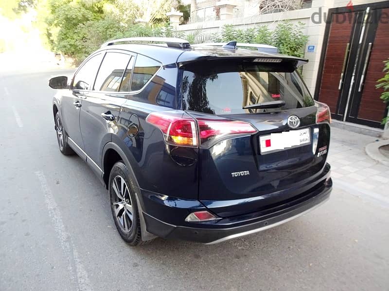 Toyota Rav 4 2.5 L 2018 Green Agent Maintained Zero Accident Full Opti 5