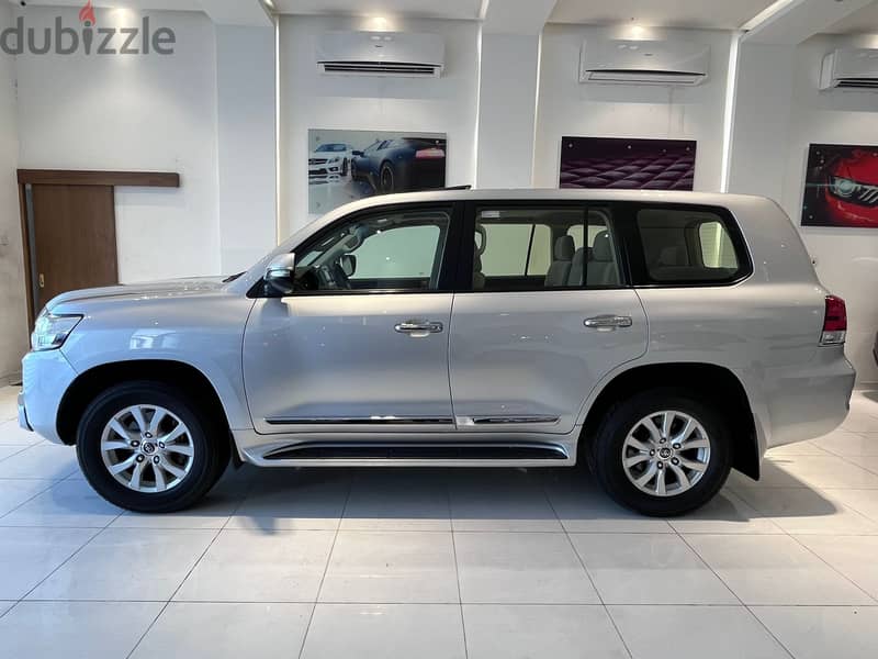 TOYOTA LAND CRUISER GXR V6 MODEL 2019 FOR SALE 4