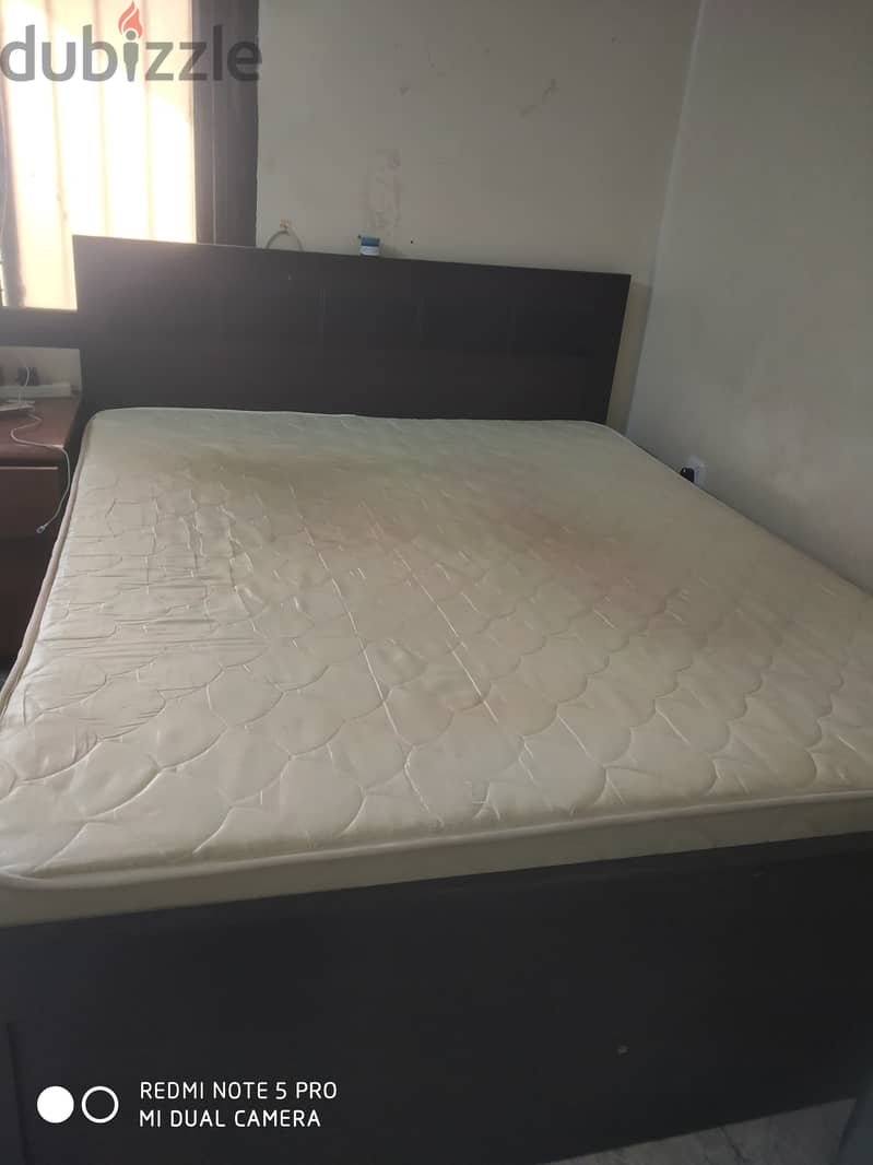 Urgently Sell Good Condition wooden double Bed cont. 36055684 0