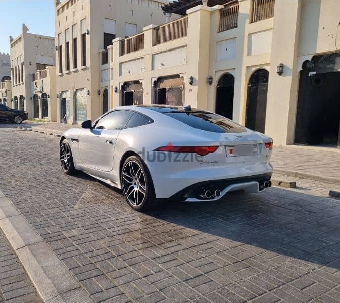 JAGUAR F-TYPE R 2016 4