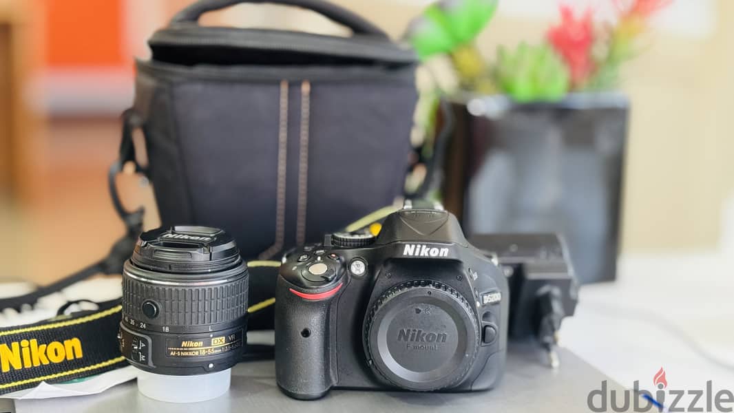 Nikon camera ( same like new) 5