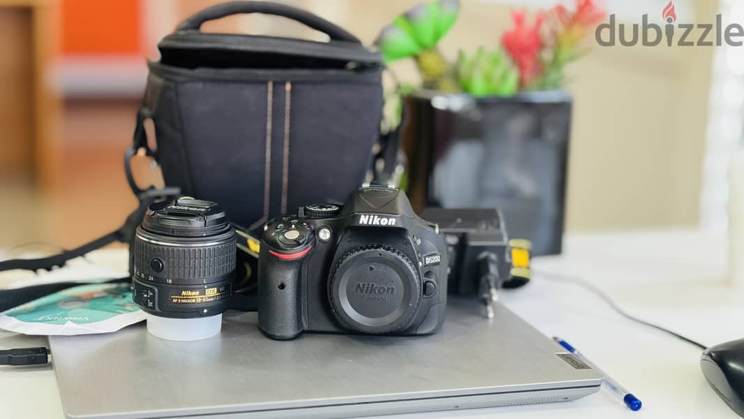 Nikon camera ( same like new) 8