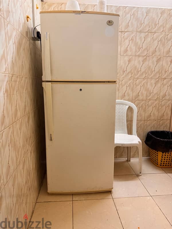 Refridgarator for sale 0