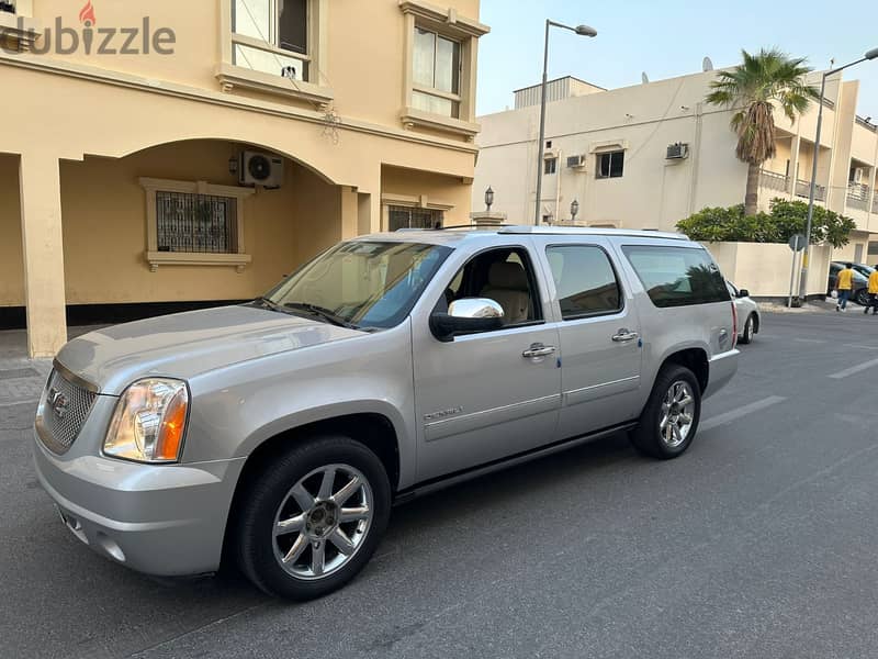 GMC Yukon 2013 XL Denali 1