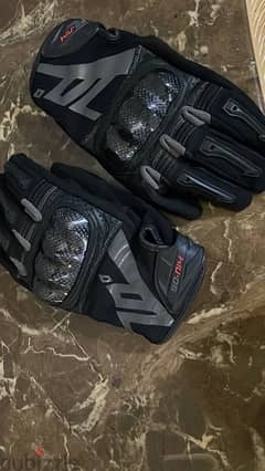 motorcycle safety gloves / قفازات