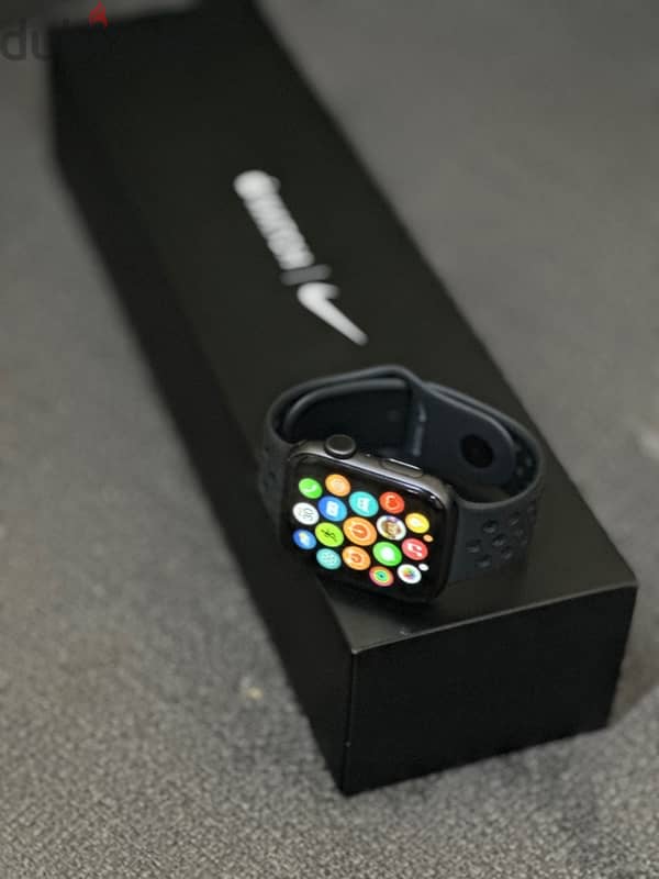 Apple Watch Nike Series 5 0