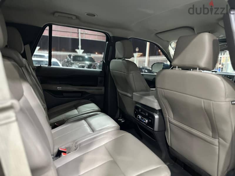 Ford Expedition 2019 XLT 8