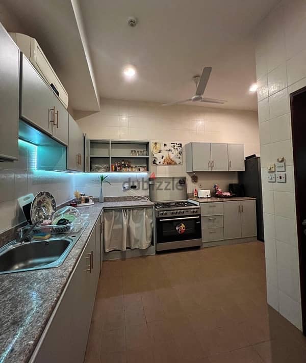 Flat For Urgent Sale Um Al Hassam 5