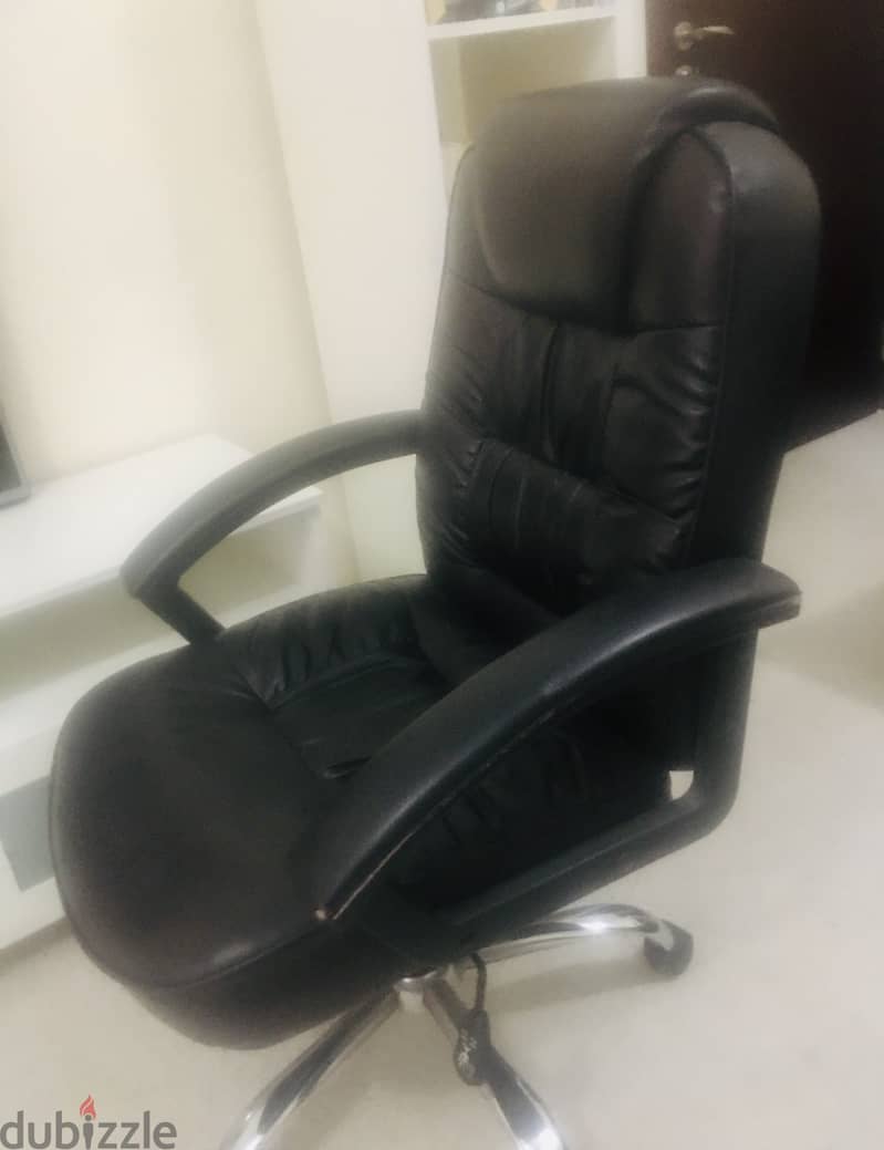 Office Chair Revolving " Leather " 1