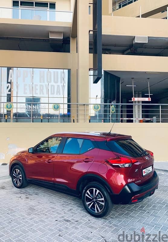 Nissan Kicks 4