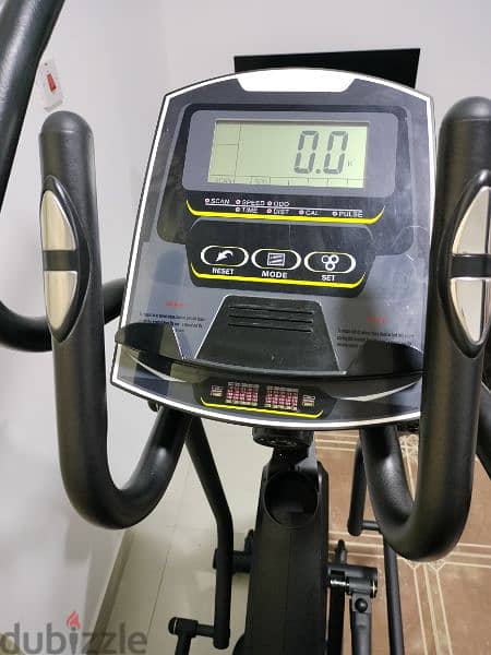 Heavy Duty Elliptical Cross Trainer 3