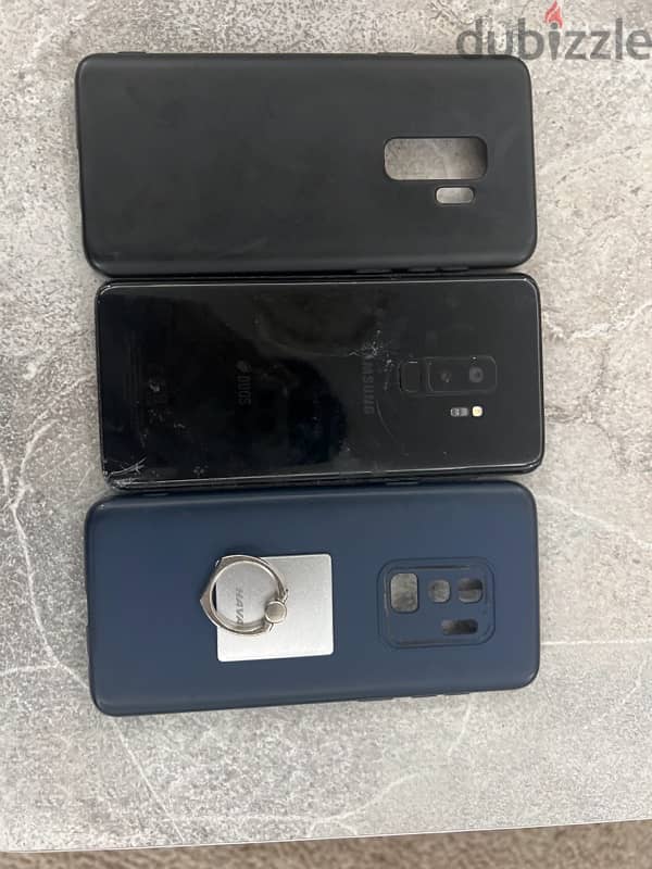 samsung S9+(used) with 2 free covers 0